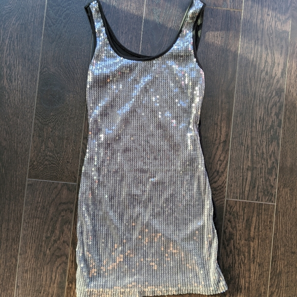 Sparkly sequin dress - Picture 5 of 6